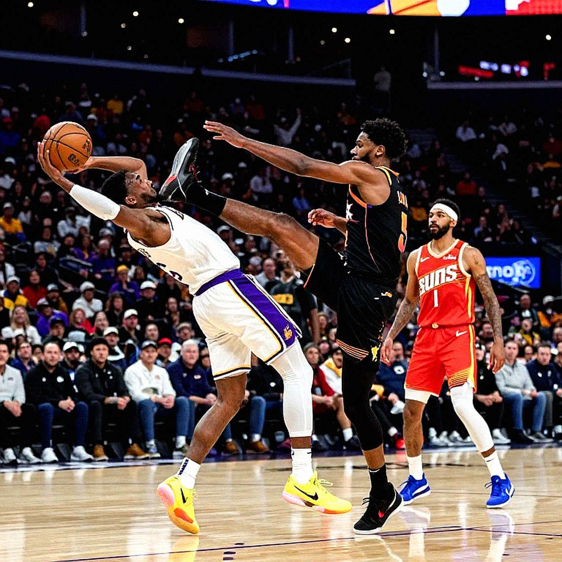 Mật độ lịch thi đấu và đầu gối Kawhi Leonard: NBA đang trả giá cho việc đọc dữ liệu chấn thương quá muộn