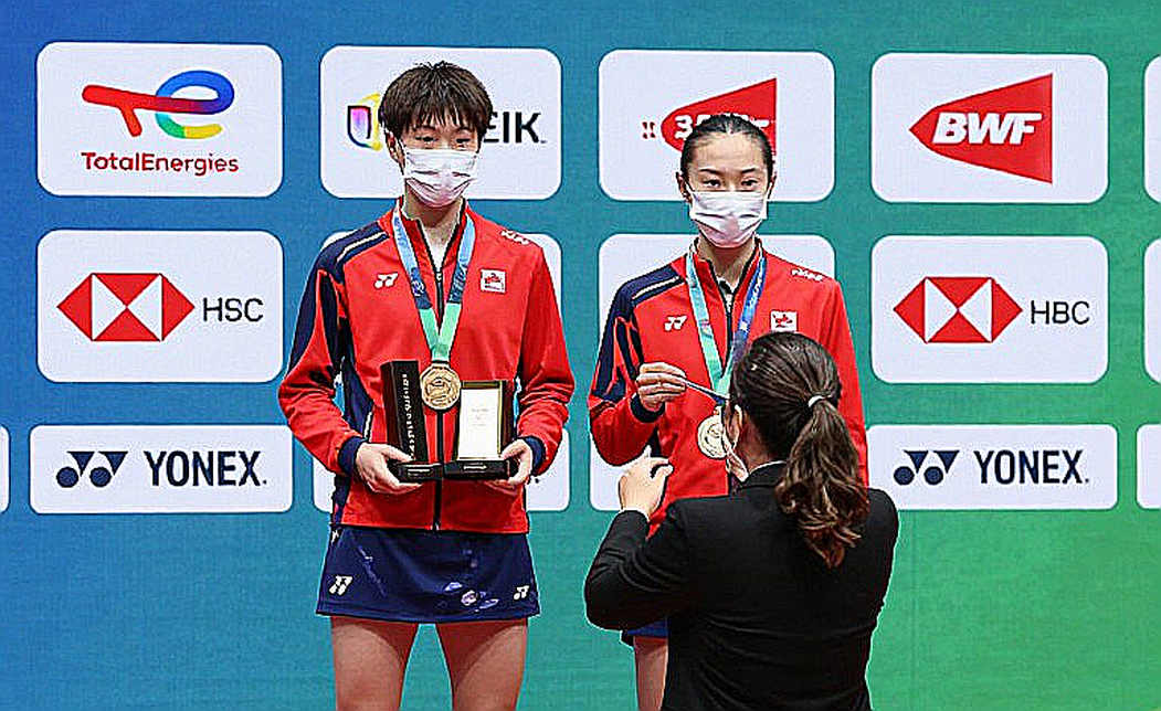Cô ấy không khóc trên sân đấu: Nguyễn Thùy Linh và những phòng cân không ai thấy Cô ấy không khóc trên sân đấu: Nguyễn Thùy Linh và những phòng cân không ai thấy