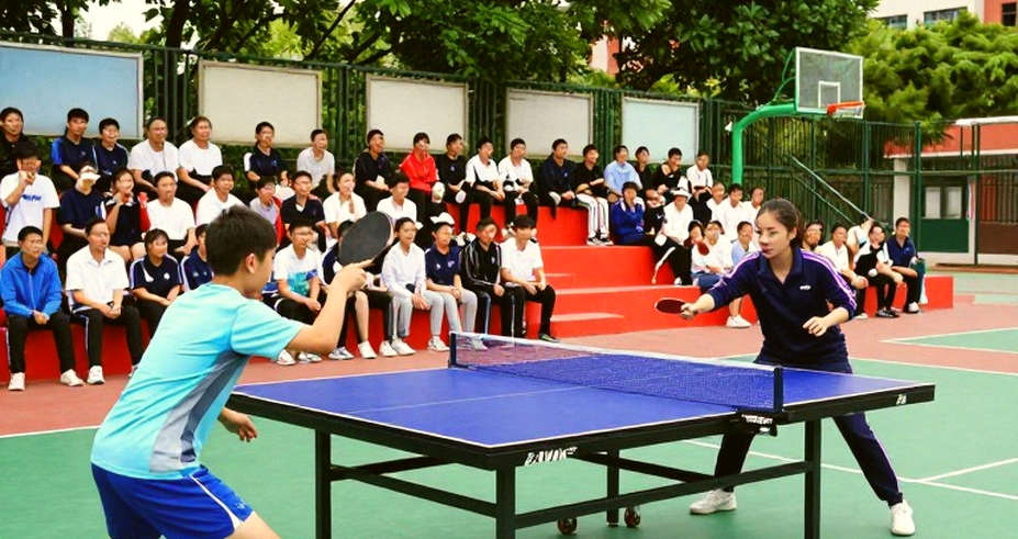 Bể bơi tuyển trẻ bóng bàn Việt Nam: Khi 12 vận động viên cùng bị loại sau một giải đấu
