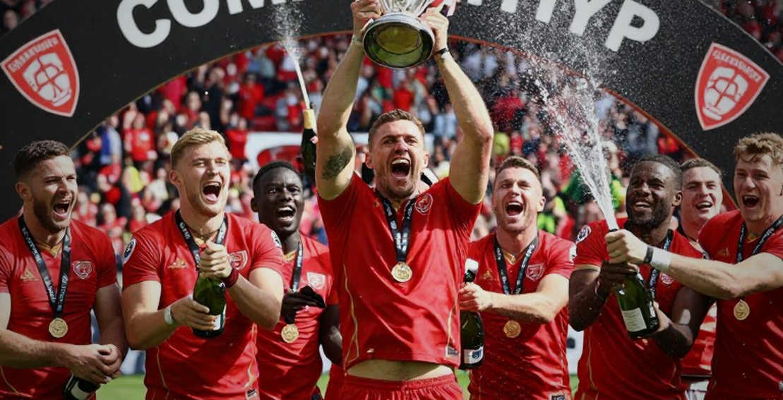 Chín mục, không một dữ kiện: bản báo cáo rỗng và cái bẫy của phân tích hình thức trong esports Việt Nam
