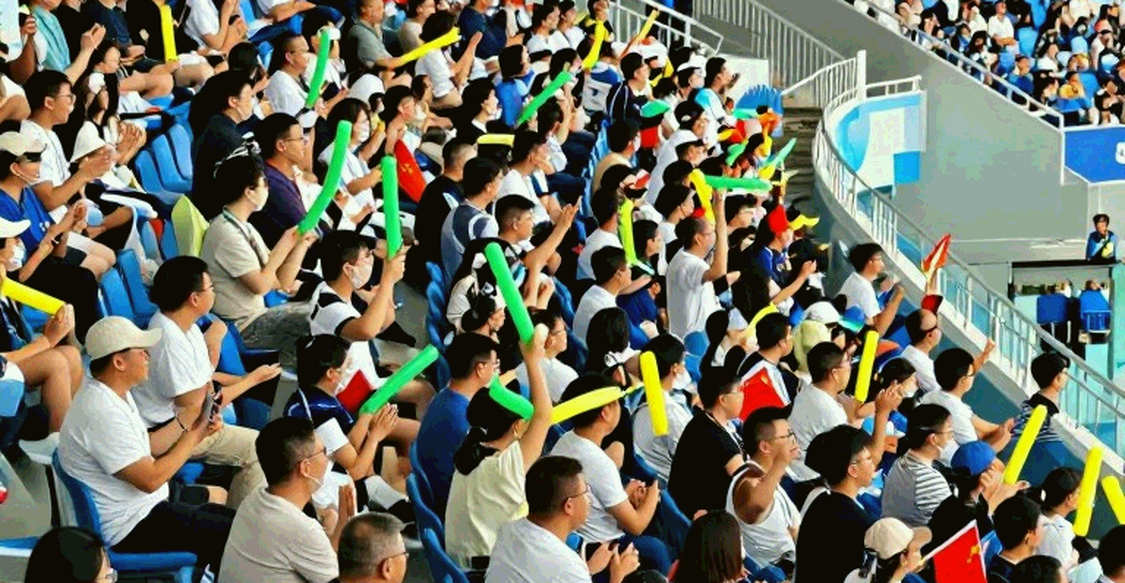 V.League giữa kỳ chuyển nhượng: Khi số đông đếm tin đồn, tôi đếm lại hợp đồng