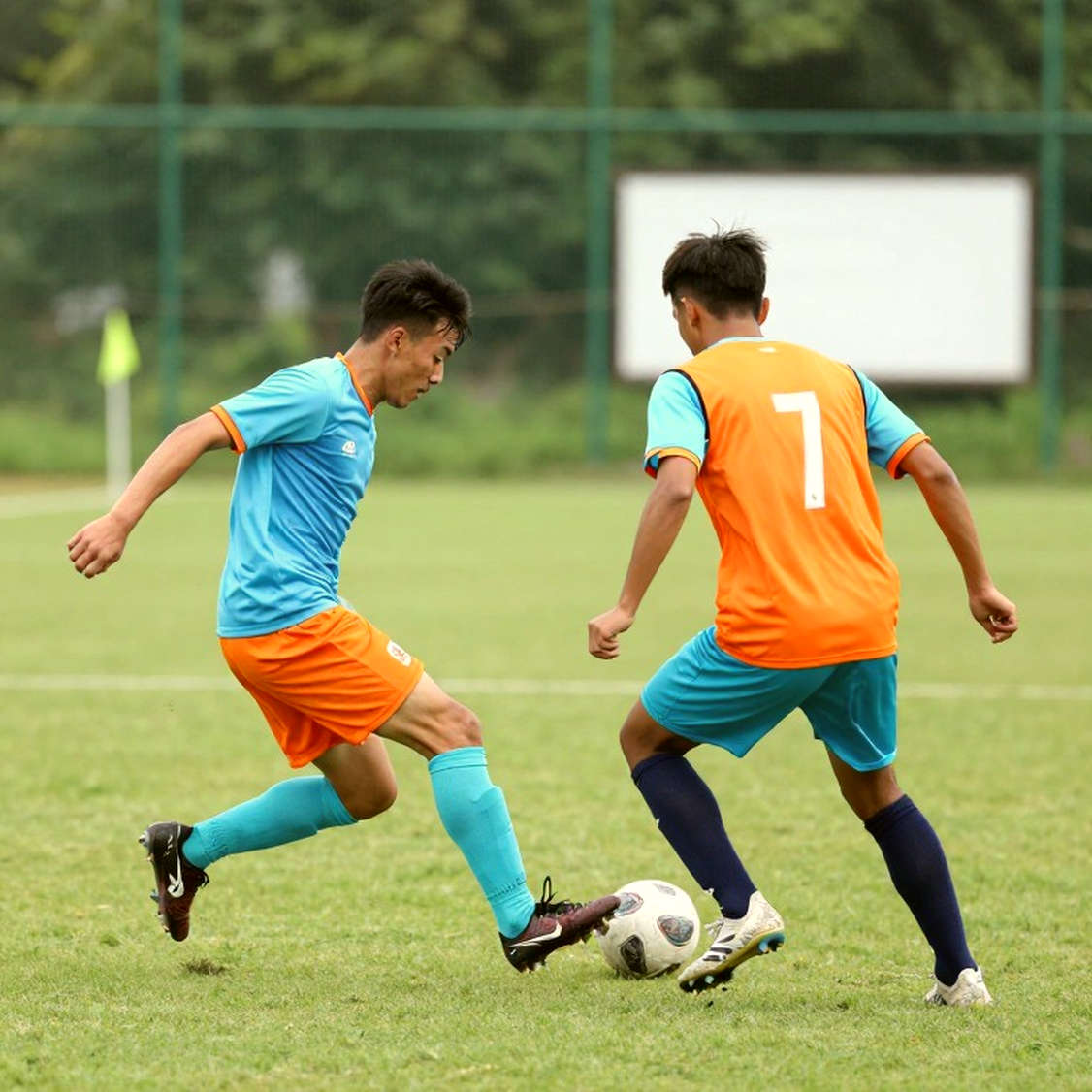 Vietnam U23 0-1 Uzbekistan U23: The Weak Point Is Not in the Dressing Room, It Sits Behind the Back Three Vietnam U23 0-1 Uzbekistan U23: The Weak Point Is Not in the Dressing Room, It Sits Behind the Back Three