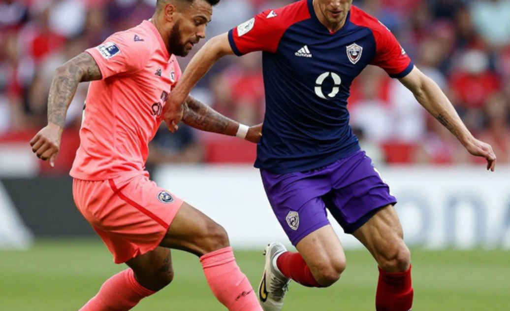 A Cracked Midfield Before Kickoff: Vietnam's Unanswered Personnel Question