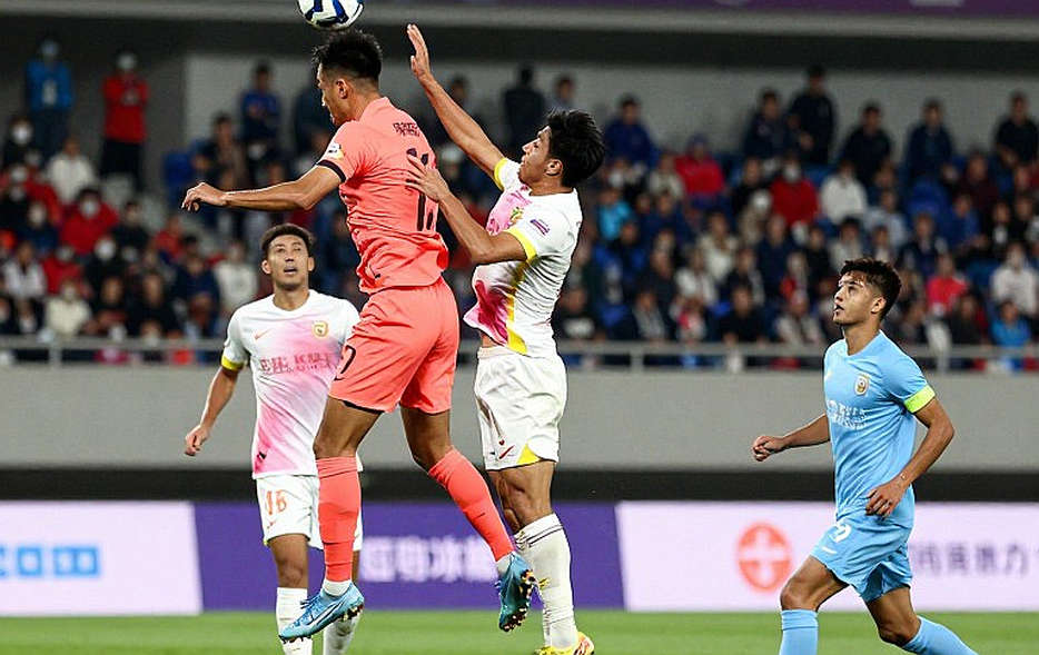 Beneath the Bench of Vietnamese Youth Football: The Nameless Architects and the U18 Physicalization Race
