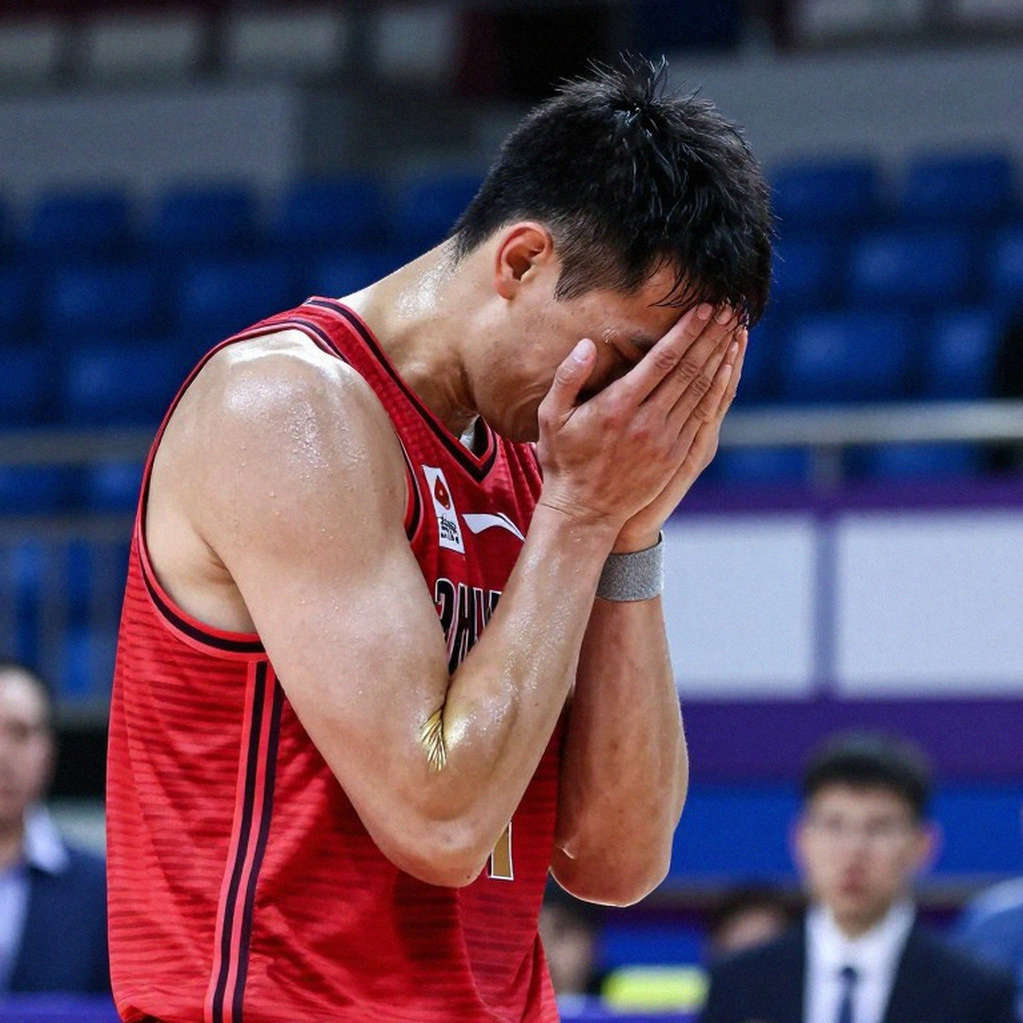 Olympiacos đổ bộ Crete: 'Bom tấn' Montero, nỗi lo Milutinov và cuộc thử lửa mang tên Fenerbahçe