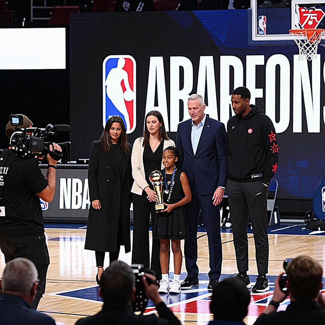 Euroleague và Eurocup 2026-27: Athens phơi bày chiến lược thương mại đằng sau những chiếc cúp