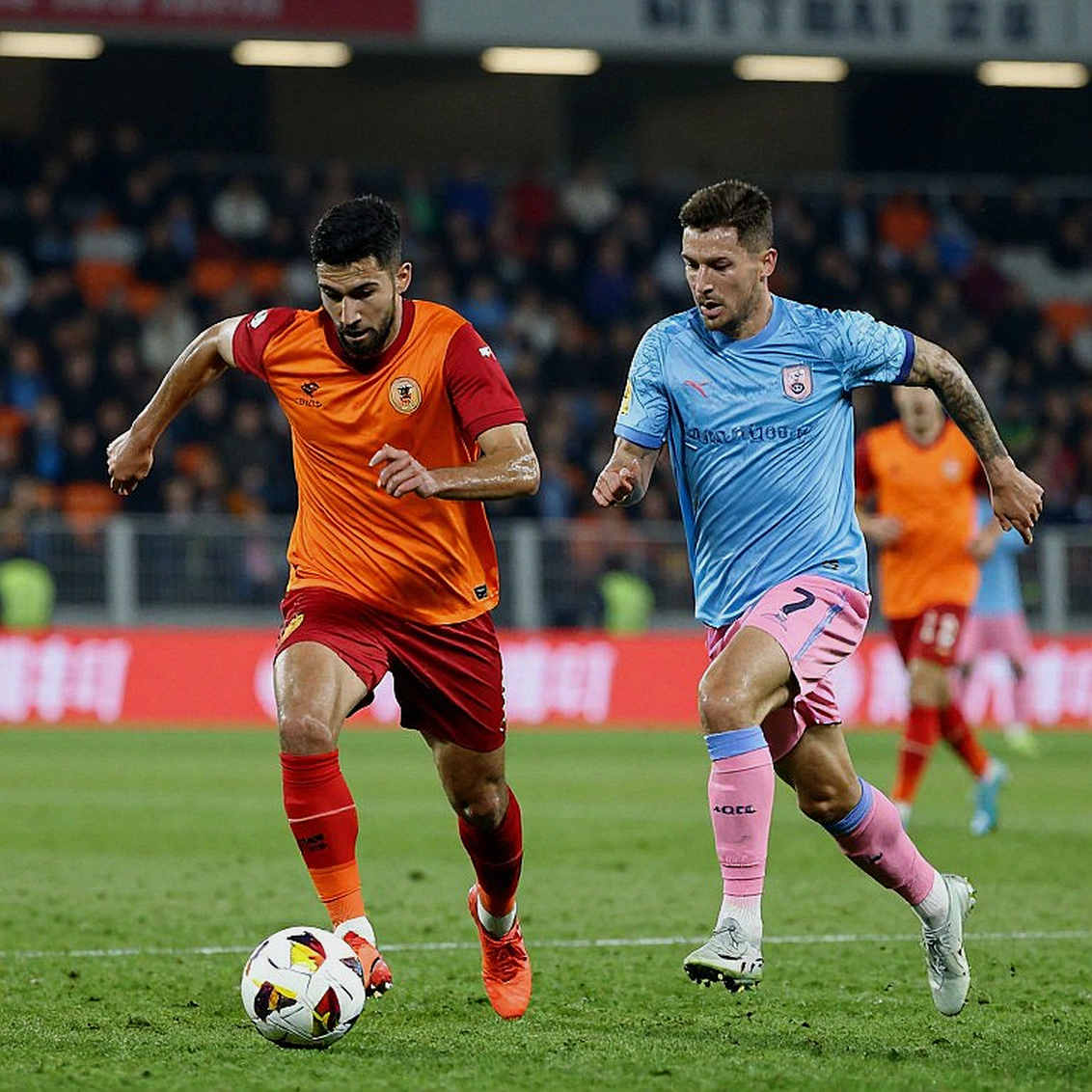 Bayern và Dani Olmo: Thương vụ bảo hiểm núp sau cái bóng của Musiala