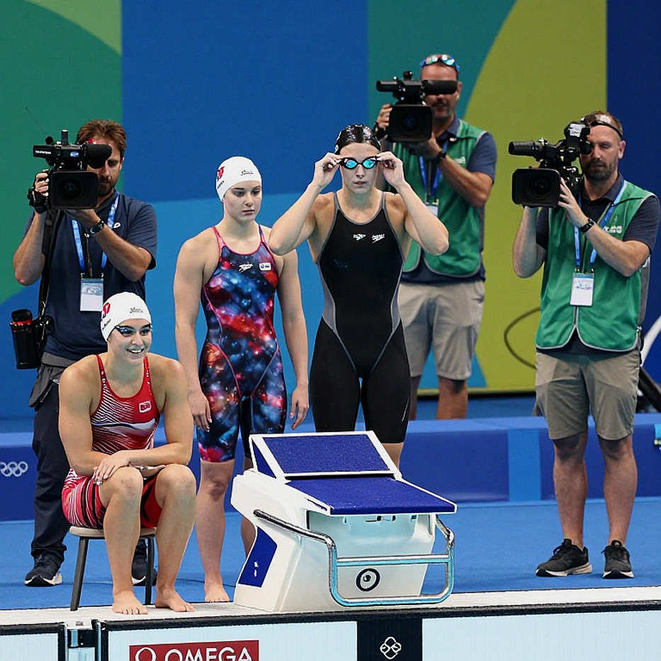 Vỏ bọc miễn phí: Khi các chương trình NCAA tìm đến HLV dạy nhào lộn không lương